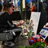 מדליקים נרות לזכרו של ימנו זלקה ז"ל, במקום בו נרצח | אבשלום ששוני, פלאש 90