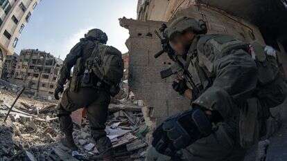 רחובות צרים וצפופים מקשים על פעילות צבאית | דובר צה"ל