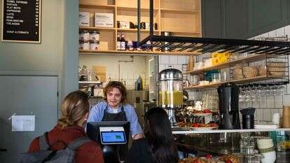 בית קפה בניהול בינה מלאכותית | AFP