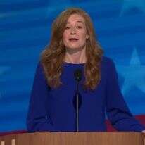 הסנאטורית מאלורי מקמורו ממישיגן בראיון על אנטישמיות והמלחמה באיראן | צילום מסך מיוטיוב