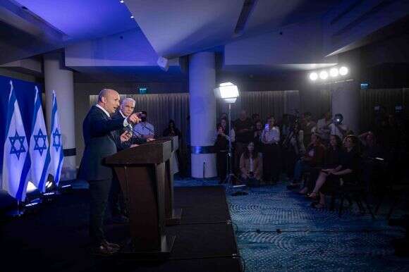 לפיד ובנט במסיבת העיתונאים, השבוע | חיים גולדברג, פלאש 90