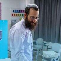 הולכים על קול הכיפה | אוליבייה פיטוסי, פלאש 90