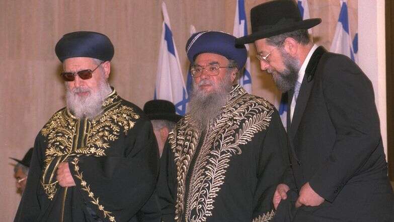 טקס הכתרתו של הרב אליהו בקשי־דורון לראשון לציון, ינואר 1993 | אבי אוחיון, לע"מ