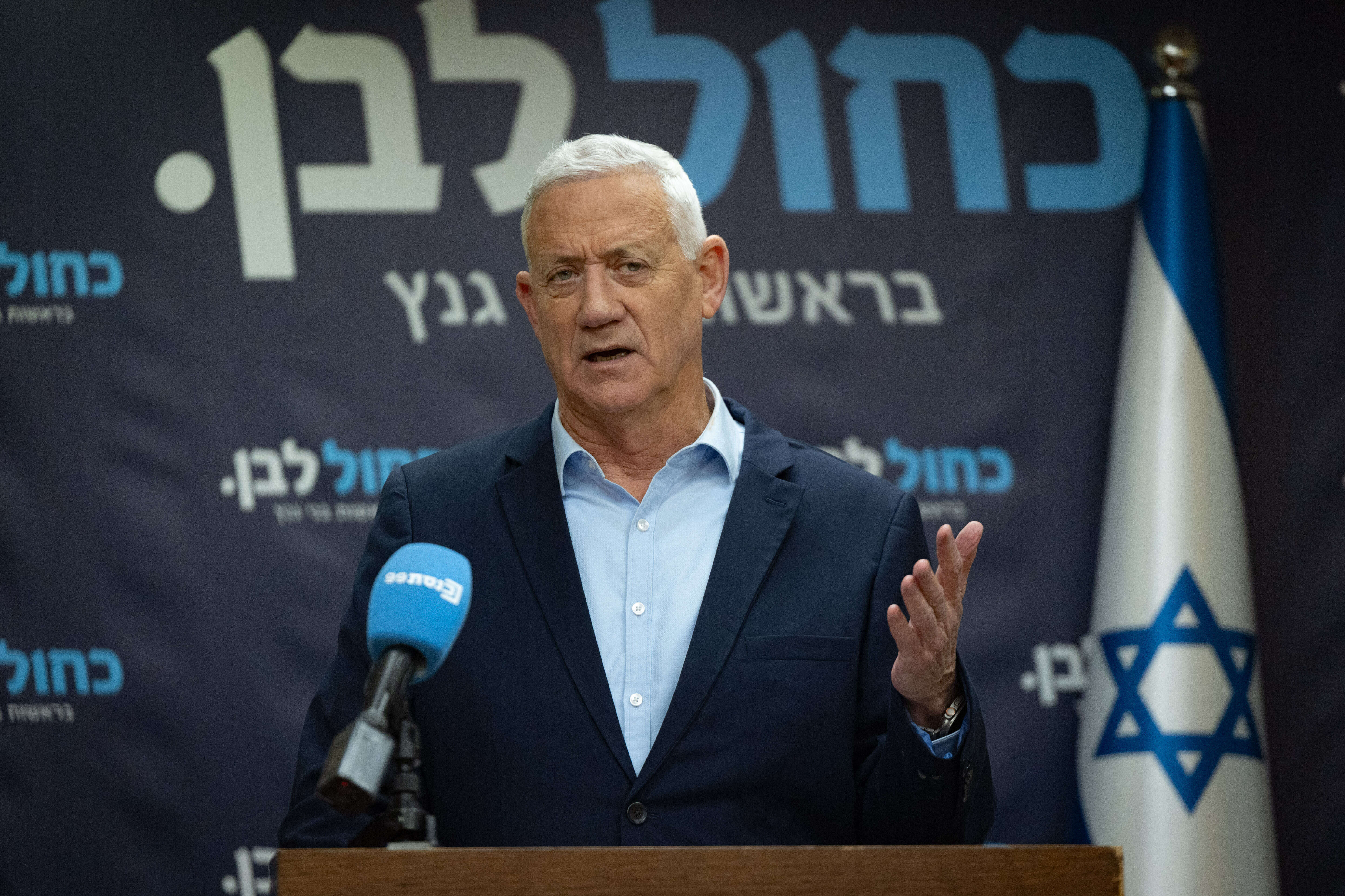 גנץ פורש: „לא אתמודד בבחירות – אמשיך להיאבק למען אחדות”