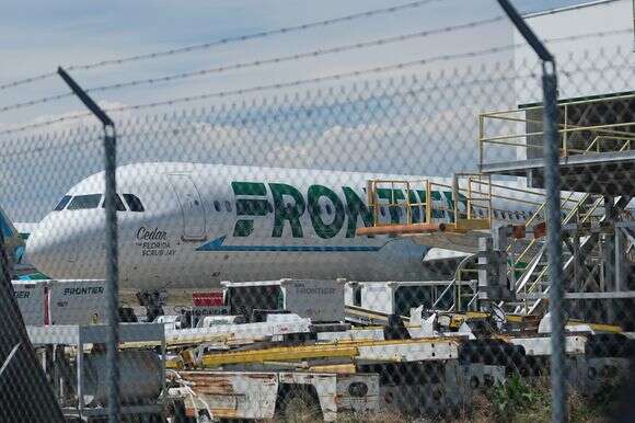 מטוס של Frontier Airlines | AP מטוס של Frontier Airlines | AP