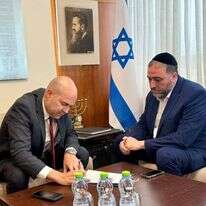 ח"כ משה ארבל מגיש את מכתב התפטרותו ליו"ר הכנסת אמיר אוחנה | דוברות יו"ר הכנסת