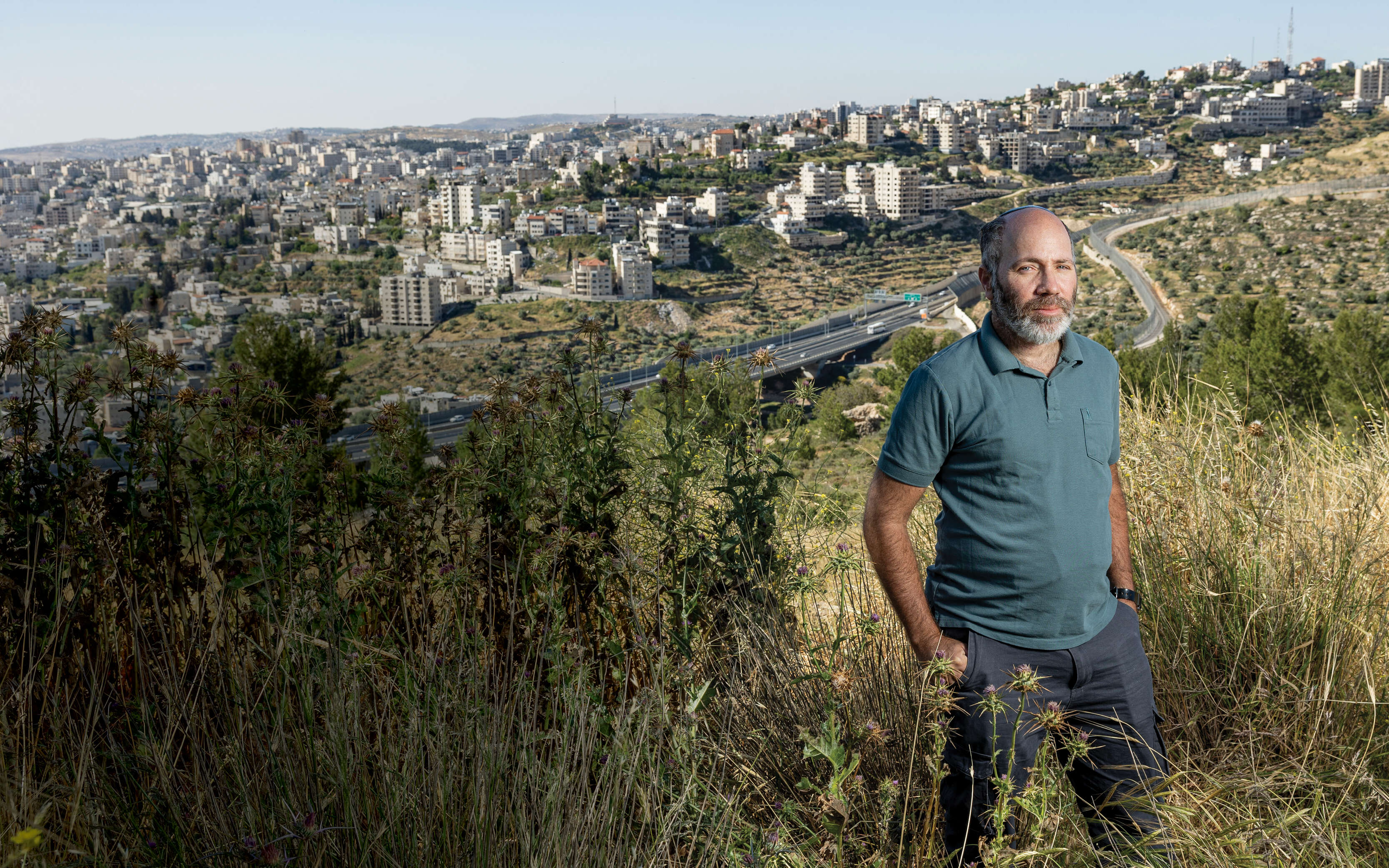 נמשכת שיירה | נעמה שטרן נמשכת שיירה | נעמה שטרן