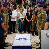 בני משפחה וחברים בהלווייתה של סמלת רותם ינאי ז"ל, בגבעת עדה | טל גל, פלאש 90 בני משפחה וחברים בהלווייתה של סמלת רותם ינאי ז"ל, בגבעת עדה | טל גל, פלאש 90
