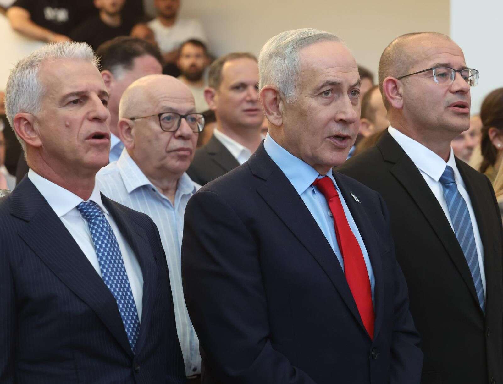 רה"מ נתניהו לצד ראש המוסד היוצא והנכנס | תקשורת המוסד רה"מ נתניהו לצד ראש המוסד היוצא והנכנס | תקשורת המוסד