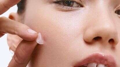Pimple Patch מדבקות של גרנייה | יח"צ Pimple Patch מדבקות של גרנייה | יח"צ