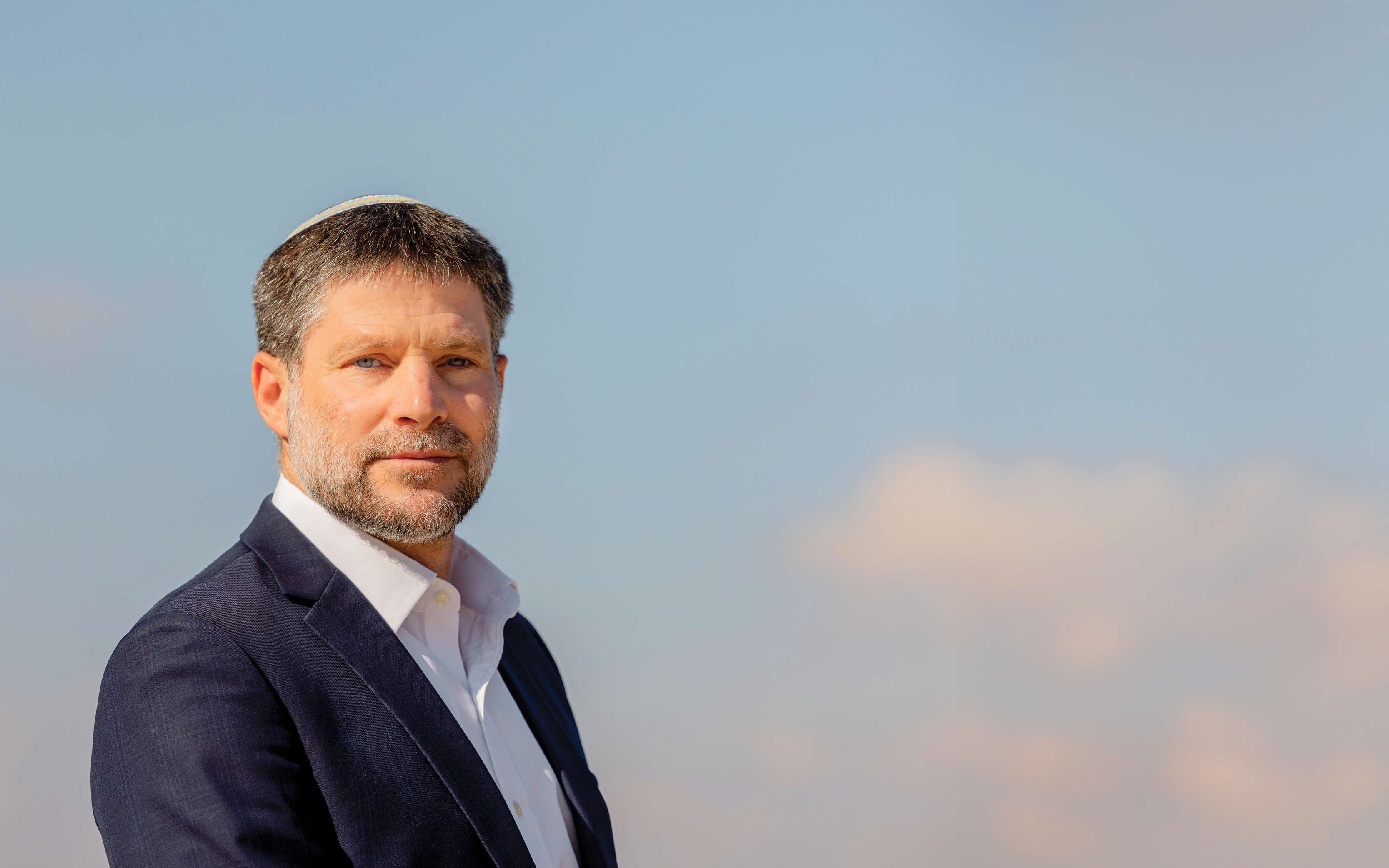 רצועת הביטחון | מאיה משל רצועת הביטחון | מאיה משל