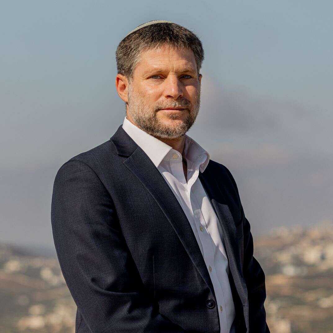 רצועת הביטחון- דף הבית | מאיה משל