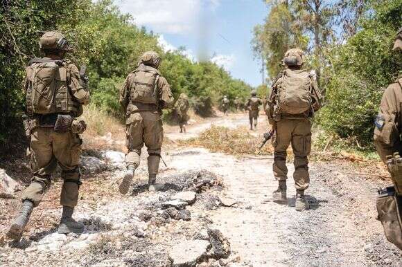 "עד שחיזבאללה יתפרק מנשקו, אנחנו לא זזים מילימטר". חיילי צה"ל בלבנון | דובר צה"ל "עד שחיזבאללה יתפרק מנשקו, אנחנו לא זזים מילימטר". חיילי צה"ל בלבנון | דובר צה"ל