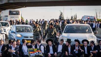 הפגנות חרדים של חסימת כבישים | חיים גולדברג, פלאש 90 הפגנות חרדים של חסימת כבישים | חיים גולדברג, פלאש 90