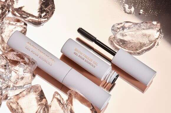 Brow Freeze Gel ג'ל לגבות של ABH | יח"צ Brow Freeze Gel ג'ל לגבות של ABH | יח"צ