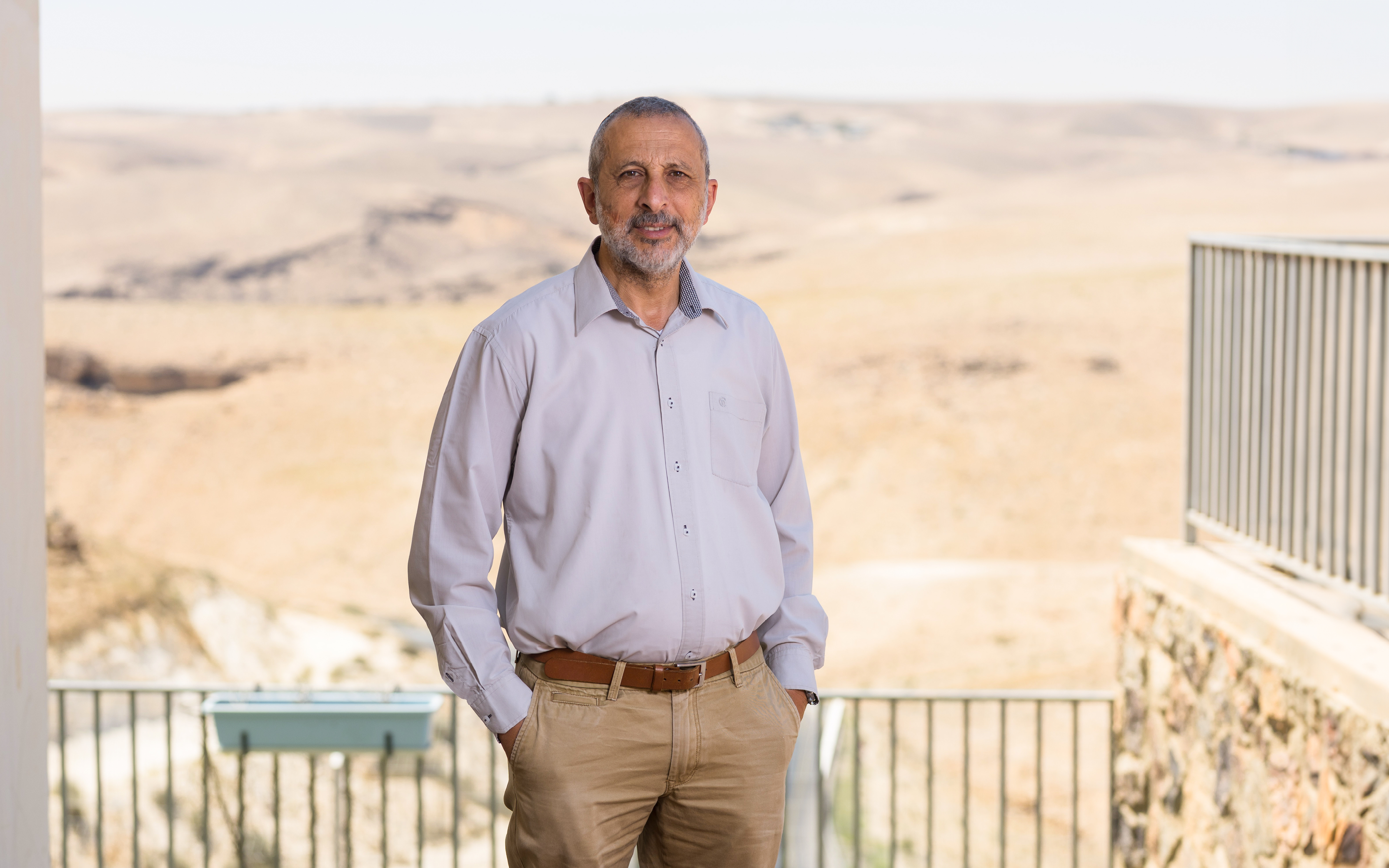 מהמדבר והלבנון | לירון מולדובן