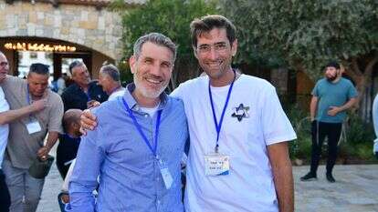 ערב מיוחד לאבות שכולים ביקב פסגות | מייקל כץ ערב מיוחד לאבות שכולים ביקב פסגות | מייקל כץ