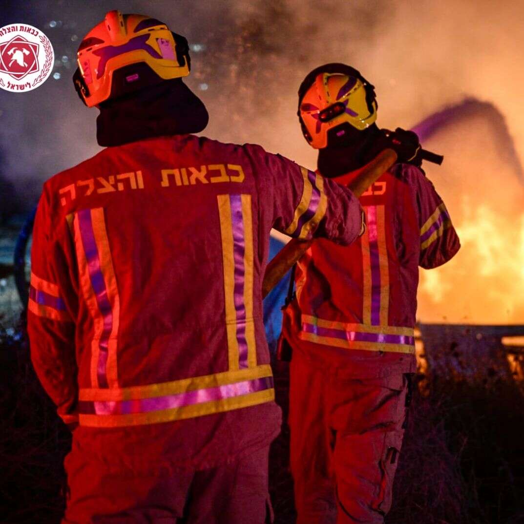 השריפה בחוות גלעד | קובי ריכטר - כבאות והצלה השריפה בחוות גלעד | קובי ריכטר - כבאות והצלה