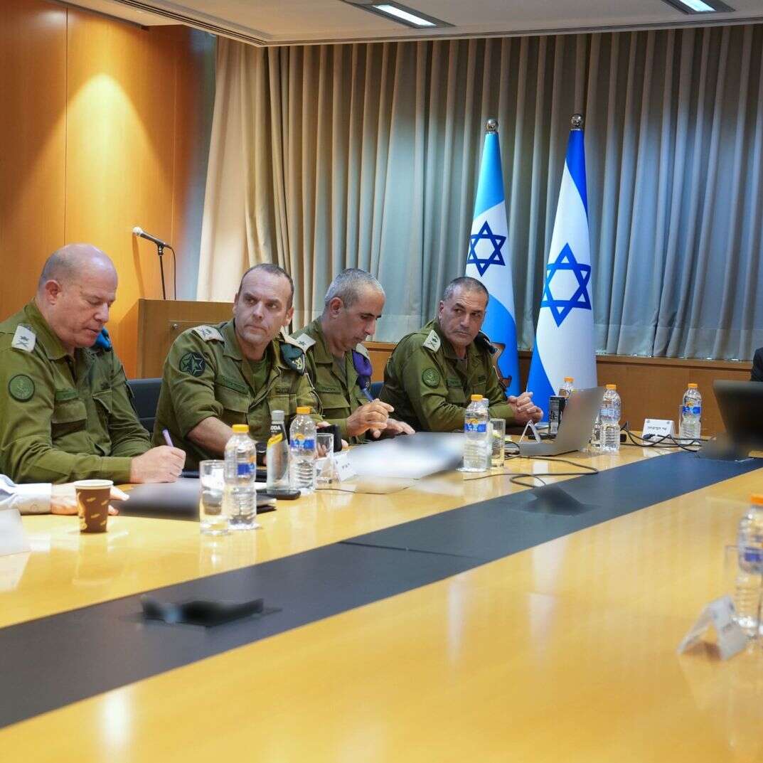 השר כץ בהתייעצות הביטחונית | אריאל חרמוני, משרד הביטחון