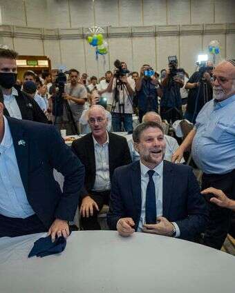 שר האוצר ויו"ר מפלגת הציונות הדתית, בצלאל סמוטריץ', וחברי המפלגה משתתפים בפריימריז של הציונות הדתית | יונתן זינדל: פלאש 90