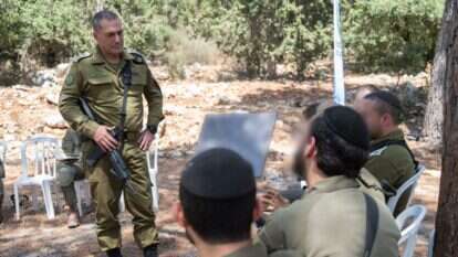 הרמטכ"ל עם מפקדי חטיבת החשמונאים בגבול הצפון | דובר צה"ל הרמטכ"ל עם מפקדי חטיבת החשמונאים בגבול הצפון | דובר צה"ל
