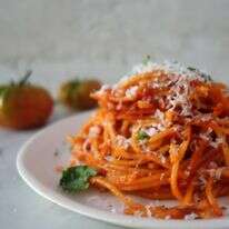 פסטה שרופה (Spaghetti All'Assassina): המתכון המקורי לספגטי חריף וקריספי במחבת | אוריה גבע פסטה שרופה (Spaghetti All'Assassina): המתכון המקורי לספגטי חריף וקריספי במחבת | אוריה גבע