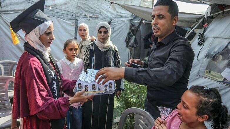 תלמידים פלסטינים בסיום שנת הלימודים | עאבד ראחים חאטיב, פלאש 90 תלמידים פלסטינים בסיום שנת הלימודים | עאבד ראחים חאטיב, פלאש 90