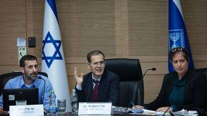 סעדה בכנסת | יונתן זינדל, פלאש 90 סעדה בכנסת | יונתן זינדל, פלאש 90