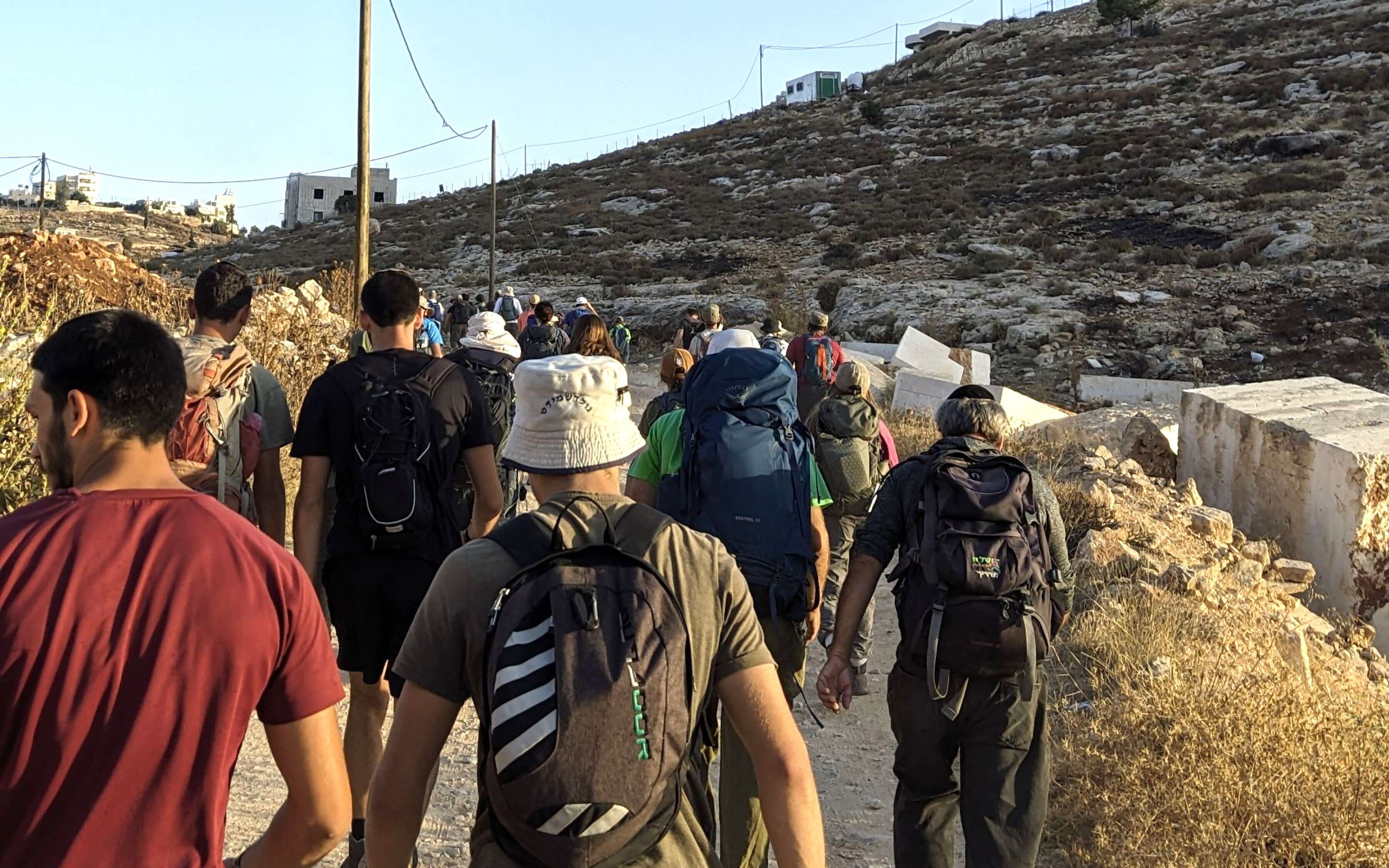 „איפה שלא מסתובבים מטיילים – יסתובבו מחבלים”