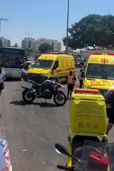 זירת התאונה באשקלון | דוברות מד"א זירת התאונה באשקלון | דוברות מד"א