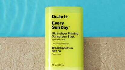Every Sun Day Ultra Sheer Priming Sunscreen Stick SPF50 של ד"ר ג'ארט | יח"צ Every Sun Day Ultra Sheer Priming Sunscreen Stick SPF50 של ד"ר ג'ארט | יח"צ