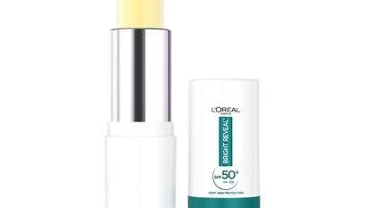 BRIGHT REVEAL UV Stick SPF50 של לוריאל פריז | יח"צ BRIGHT REVEAL UV Stick SPF50 של לוריאל פריז | יח"צ