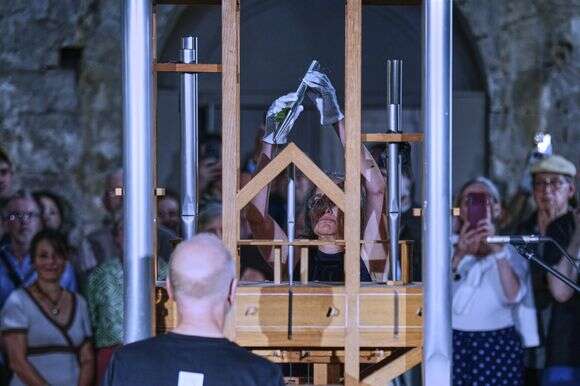 העוגב בתוך כנסיית בורצ'רדי מימי הביניים בהלברשטאדט, גרמניה, יום רביעי, 5 באוגוסט 2026 | AP