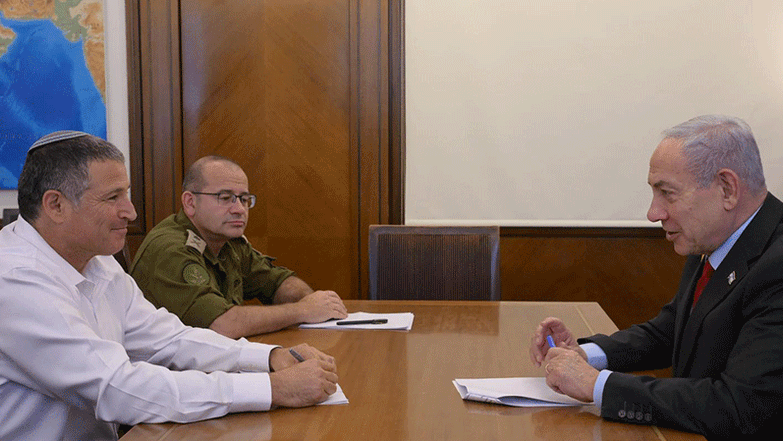עמוס בן גרשום, לע"מ | רה"מ נתניהו וראש השב"כ זיני בפגישתם הראשונה עם כניסת זיני לתפקידו עמוס בן גרשום, לע"מ | רה"מ נתניהו וראש השב"כ זיני בפגישתם הראשונה עם כניסת זיני לתפקידו