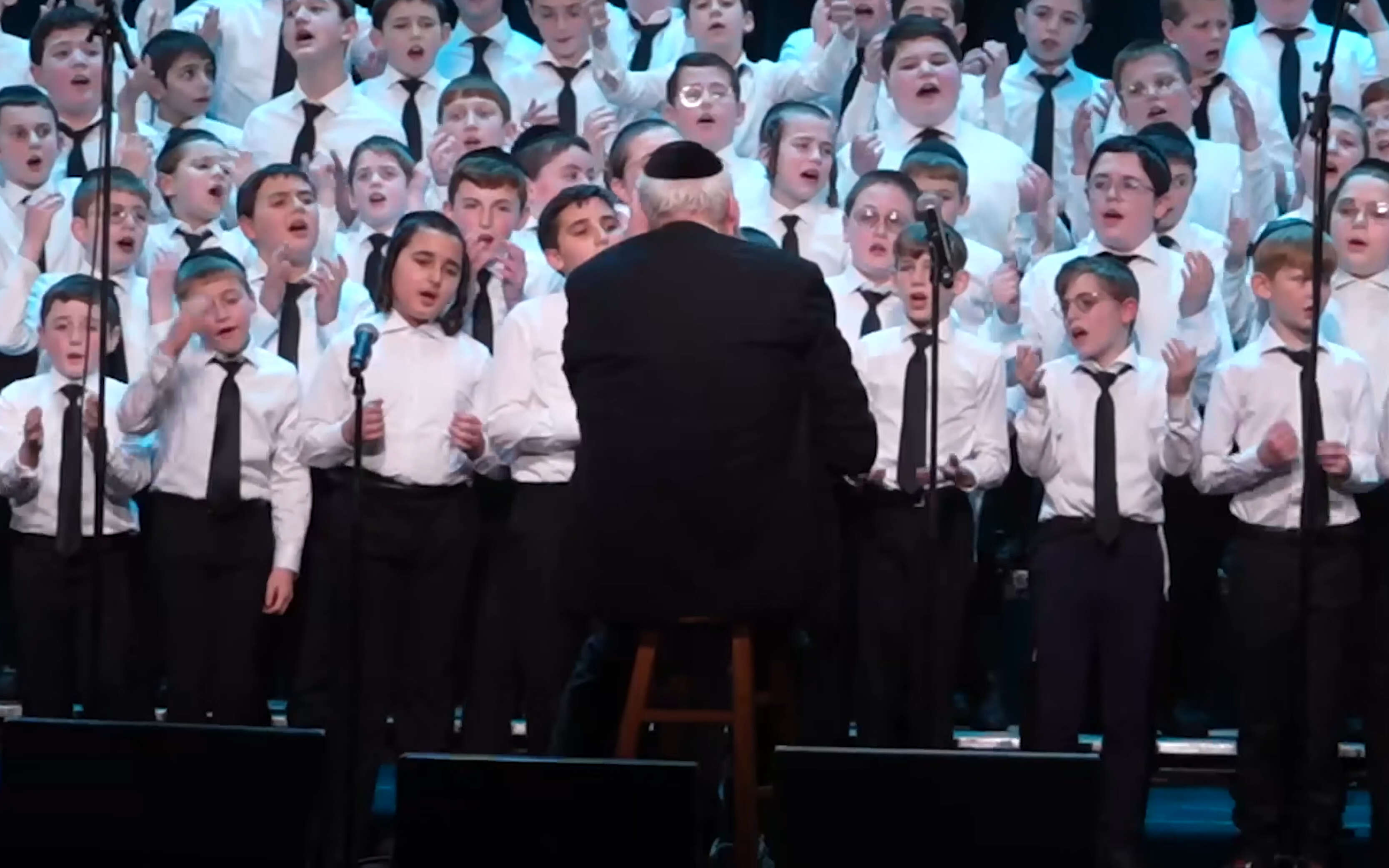 פרחים בקנה | צילום מסך פרחים בקנה | צילום מסך