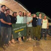 חיילים בודדים קיבלו מתנות ממשפחותיהם בלוס אנג'לס | באדיבות שירן פרץ חיילים בודדים קיבלו מתנות ממשפחותיהם בלוס אנג'לס | באדיבות שירן פרץ