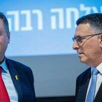 השרים ישראל כ"ץ וגדעון סער. יהיו גם בכנסת הבאה | יונתן זינדל, פלאש 90