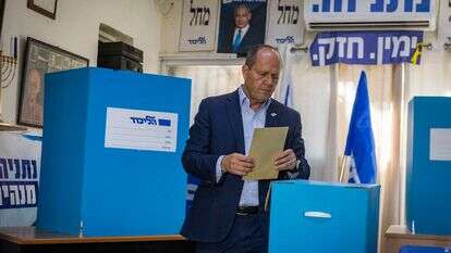 השר ניר ברקת בוחר בפריימריז הליכוד | חיים גולדברג, פלאש 90