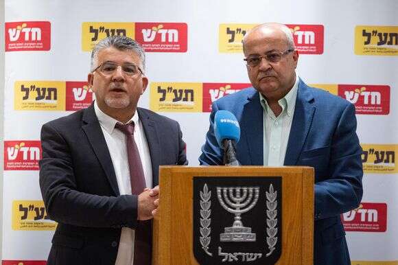 ד"ר יוסף ג'בארין וח"כ אחמד טיבי | יונתן זינדל, פלאש 90 ד"ר יוסף ג'בארין וח"כ אחמד טיבי | יונתן זינדל, פלאש 90