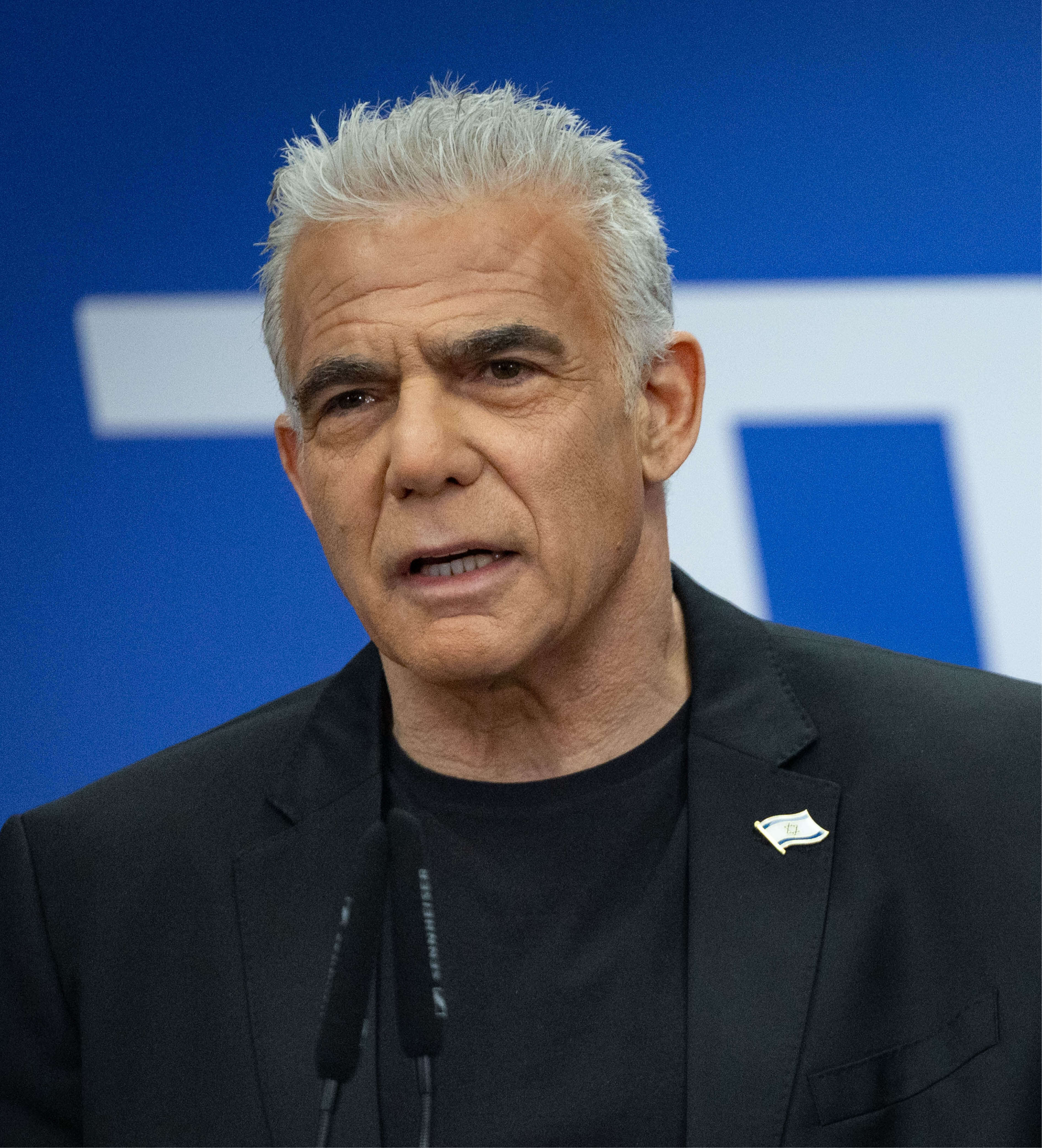 הקדישה טור לאמירותיו הסותרות. יאיר לפיד | יונתן זינדל, פלאש 90 הקדישה טור לאמירותיו הסותרות. יאיר לפיד | יונתן זינדל, פלאש 90