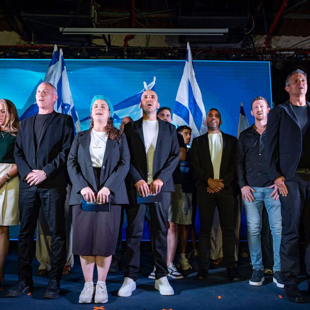 יועז הנדל, חילי טרופר וחברי מפלגת "המילואימניקים" | יונתן זינדל, פלאש 90