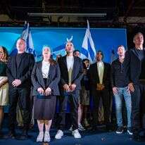 יועז הנדל, חילי טרופר וחברי מפלגת "המילואימניקים" | יונתן זינדל, פלאש 90