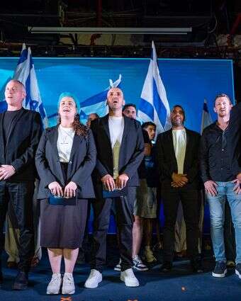 יועז הנדל, חילי טרופר וחברי מפלגת "המילואימניקים" | יונתן זינדל, פלאש 90