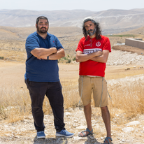 תנו להם רוקנרול דף הבית | לירון מולדובן תנו להם רוקנרול דף הבית | לירון מולדובן