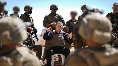 שר הביטחון ישראל כ"ץ בביקור בכתר החרמון | אריאל חרמוני, משרד הביטחון
