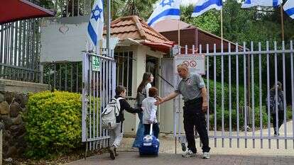 ילדים שבים לבית הספר, קצרין | מיכאל גלעדי, פלאש 90 ילדים שבים לבית הספר, קצרין | מיכאל גלעדי, פלאש 90