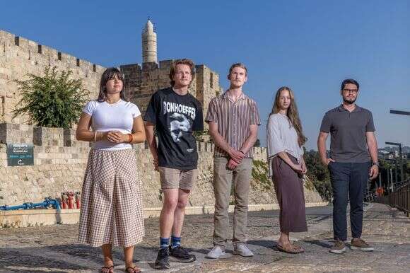 חברי המשלחת | יוסי אלוני