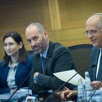 השופט נעם סולברג בוועדת הבחירות המרכזית | יונתן זינדל / פלאש 90 השופט נעם סולברג בוועדת הבחירות המרכזית | יונתן זינדל / פלאש 90