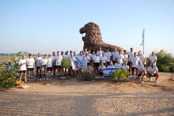 נבחרת "משפחה אחת" התאמנה בניר עוז לקראת מרתון שיקגו 2026 | יח"צ