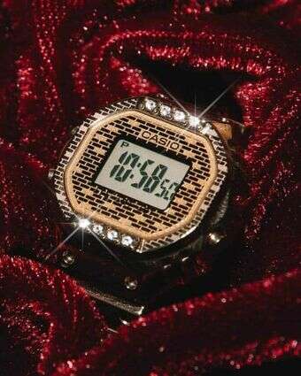 שעון טבעת מבית CASIO בשתפ עם הזמר והיוצר הקולומביאני JBalvin | יח"צ שעון טבעת מבית CASIO בשתפ עם הזמר והיוצר הקולומביאני JBalvin | יח"צ